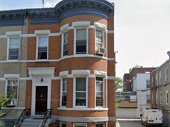 571 72nd St, Brooklyn, NY 11209