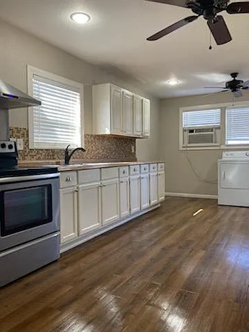2015 Arbor Pl