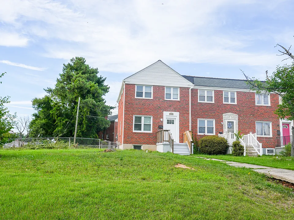 1200 Deanwood Rd
