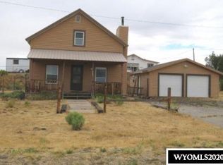 608 Lincoln St, Hanna, WY 82327