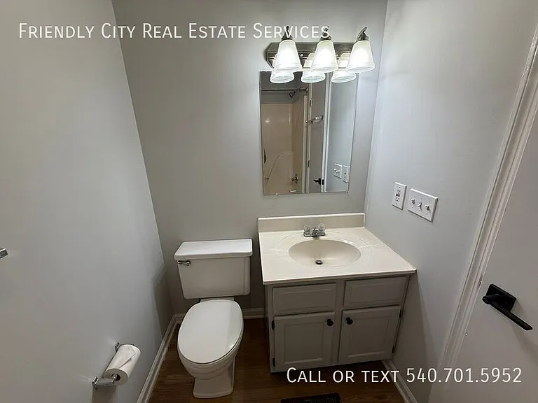 811 Vine St — Photo 12