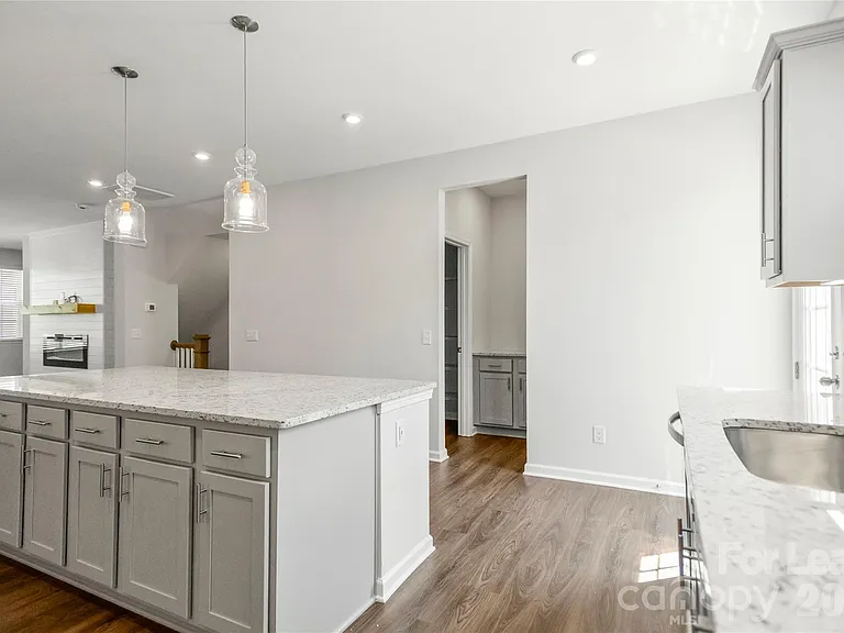 7113 Brookview Ln — Photo 18