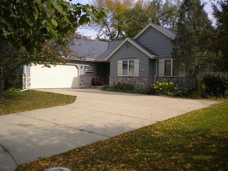 1st image of N46W6747 Windwood Ct