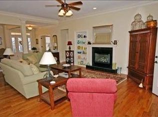 9 Sunny Meadow Ln, Simpsonville, SC 29681