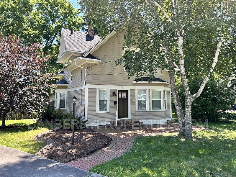 1st image of 711 Findlay St #1
