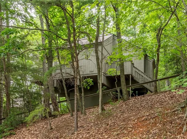 135 Wolfscratch Dr, Jasper, GA 30143