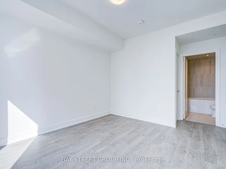 5 Mabelle Ave #4032 — Photo 25