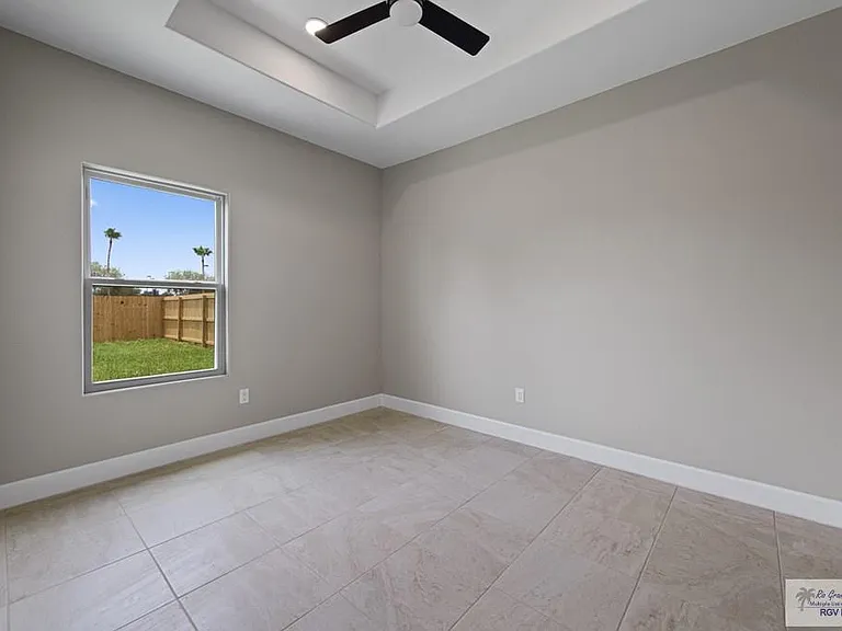 3269 Alegre Dr #B — Photo 15