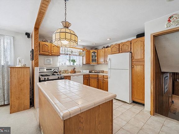 5th image of 249 S Pennell Rd