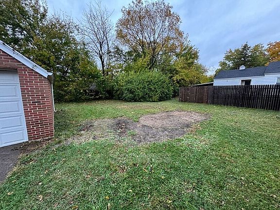 5th image of 1404 Carolina St