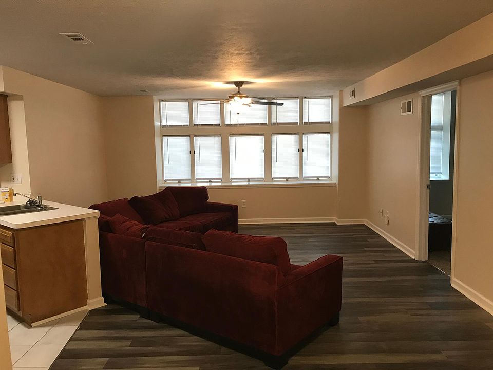1st image of 1000 2nd St Unit 103