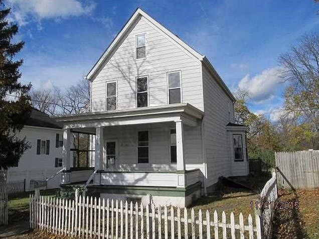 1st image of 321 Maple Ave