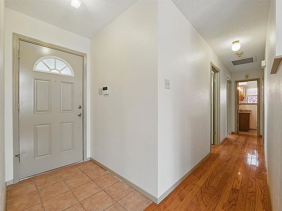 5th image of 1801 Tyler Ave