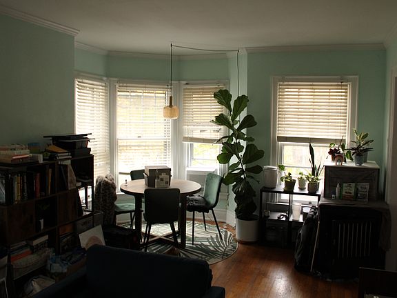 3rd image of 225 Norwood Ave APT 2