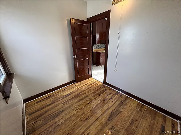 143 Reo Ave — Photo 11