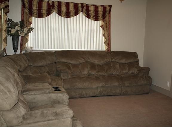 4th image of 3017 S 28th St