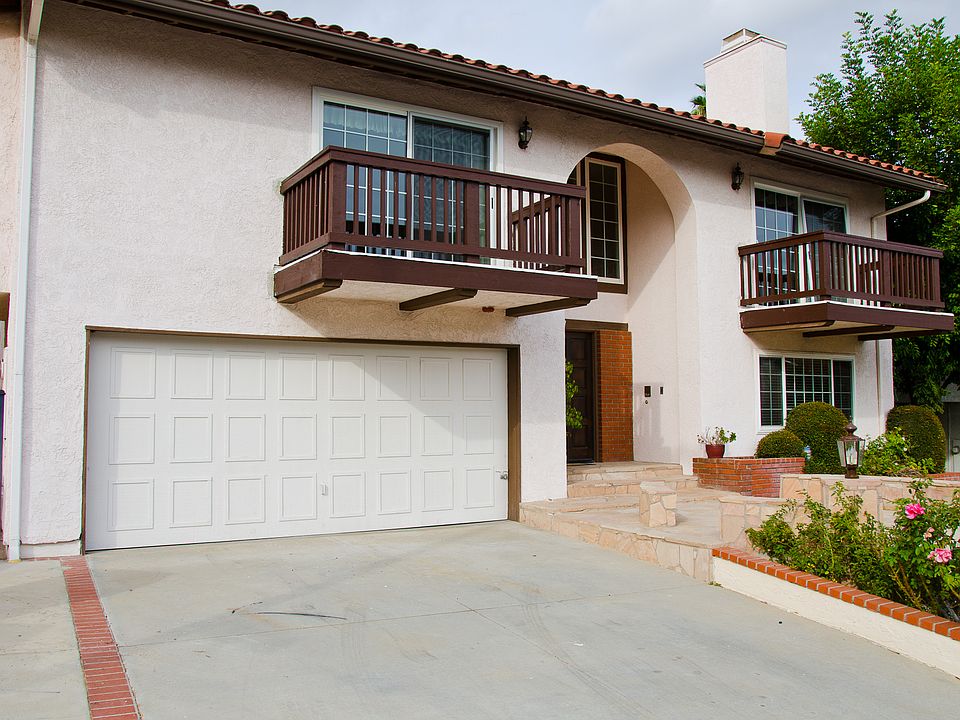 1st image of 24541 Indian Hill Ln