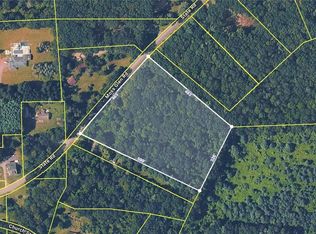 194 State Rd, Barnesville, PA 18214