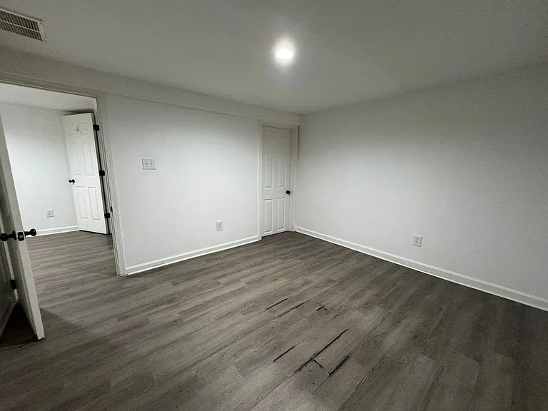 210 N Richland St — Photo 28