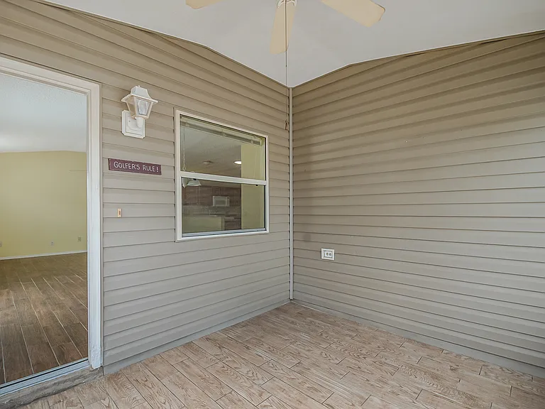 2454 Southern Oak St — Photo 4