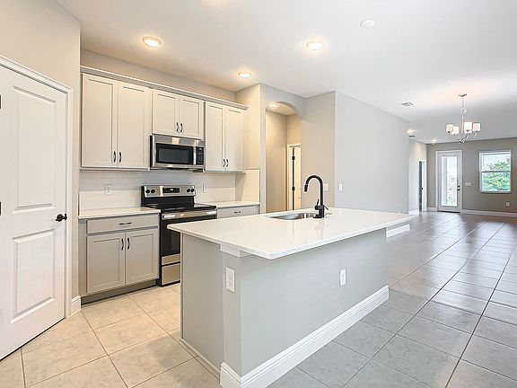 5th image of 6613 Great Bear Dr