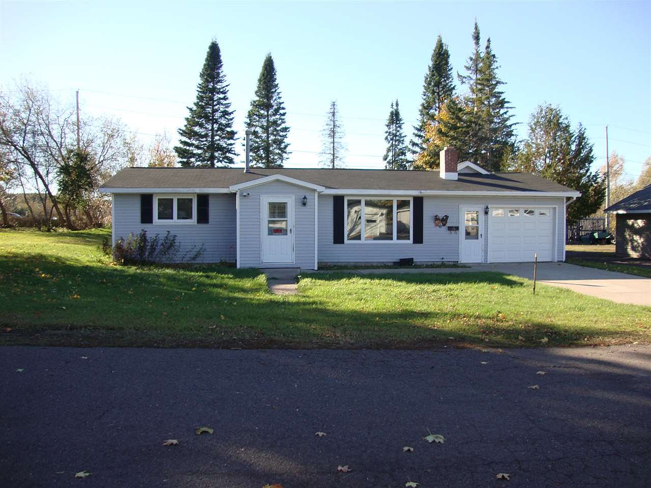 515 8th St, Calumet, MI 49913 Zillow