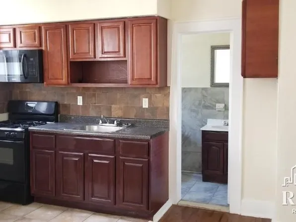 148 S Munn Ave #402, Newark, NJ 07106