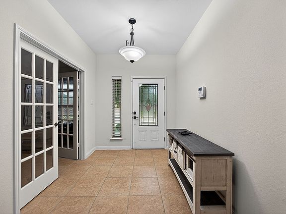 4th image of 431 Lipizzan Ln