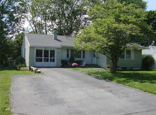 327 Knowell Rd, Camillus, NY 13031