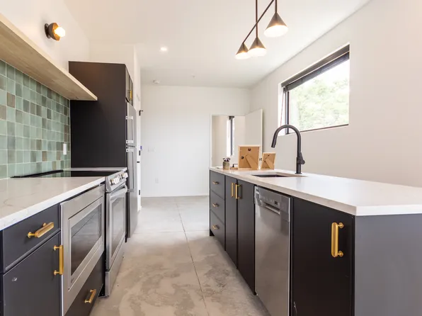 434 Santa Fe Drive
