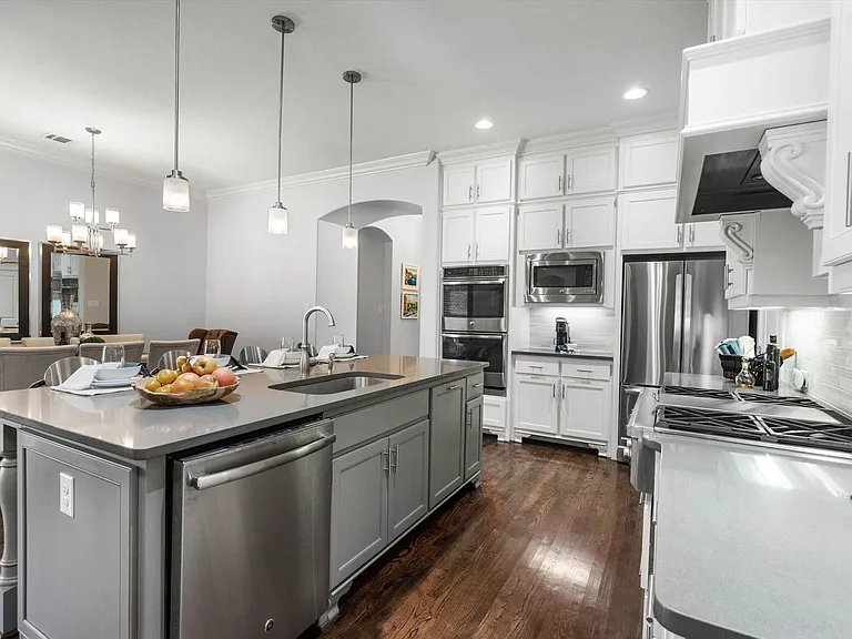 408 Montpelier Dr — Photo 26