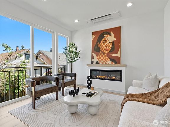 4th image of 4414 Corliss Avenue N #B