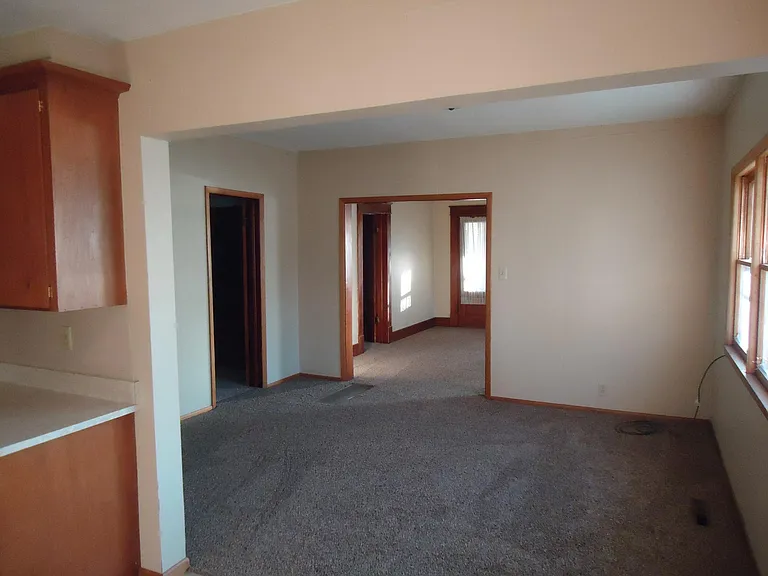 403 Chestnut St — Photo 3