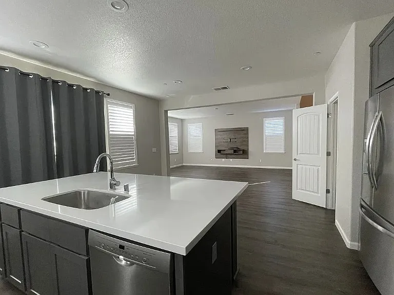 2744 Chardonnay Ln — Photo 5