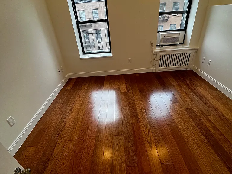 350 E 65th St #9 — Photo 12