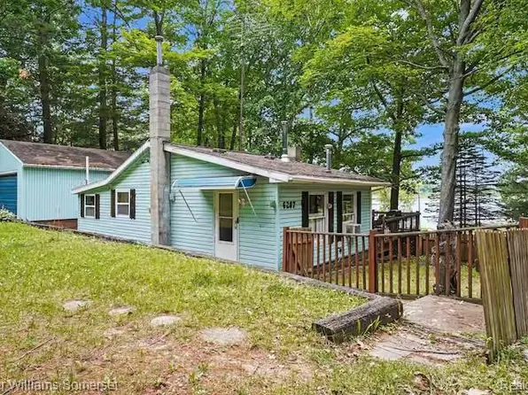 6287 Rock Rd, Lake, MI 48632
