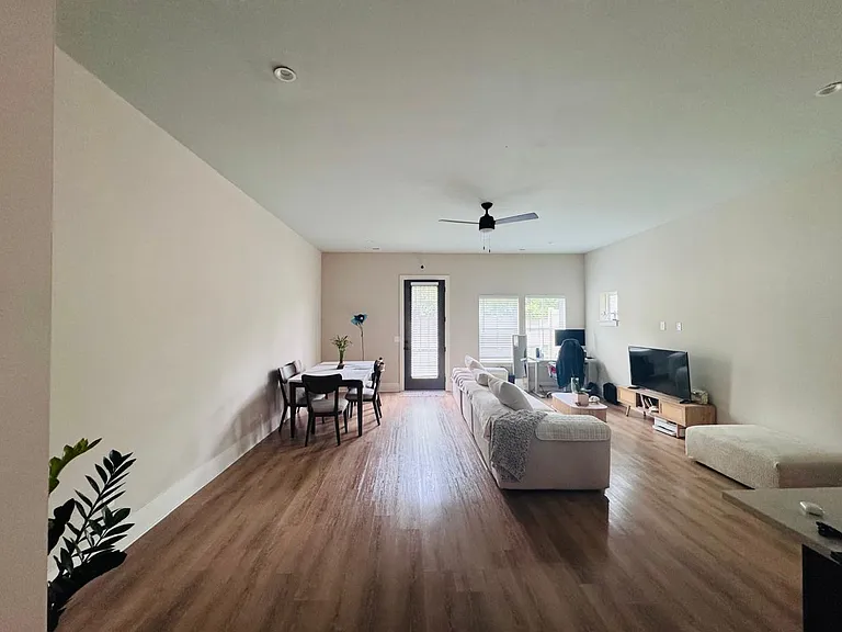 1080 Noble Loop — Photo 6