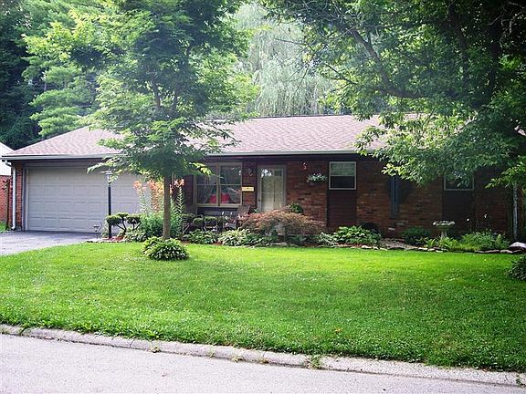 4th image of 162 Belair Cir