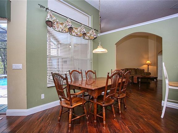 5th image of 6831 Sylvan Woods Dr