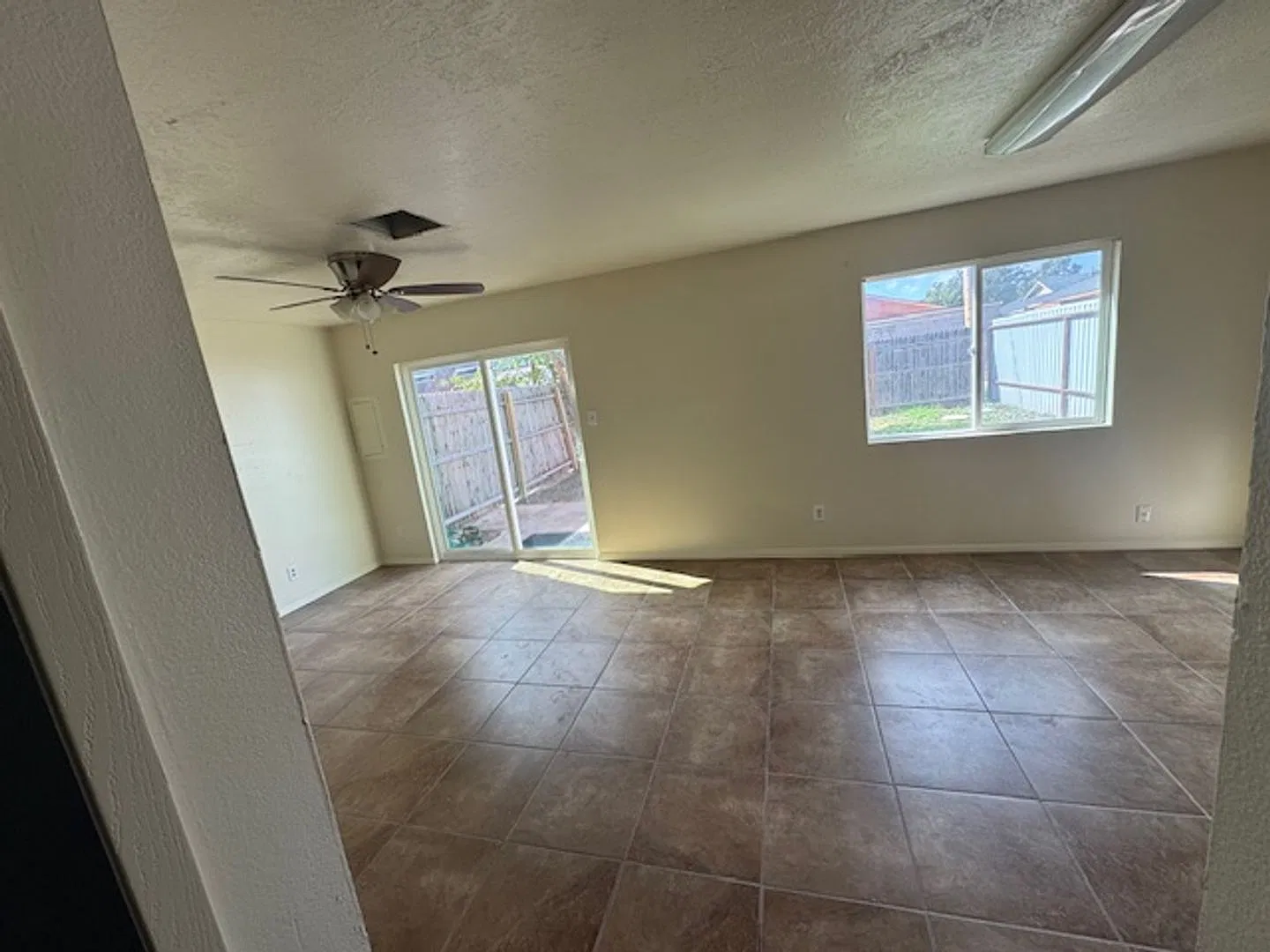 3007 Montgomery Townhome — Photo 3
