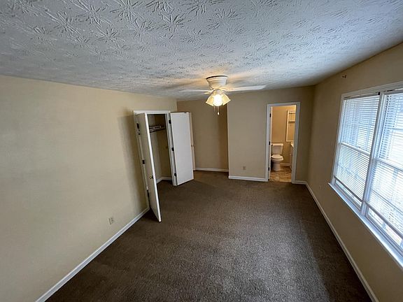 5th image of 450 Bedford Bay Ln