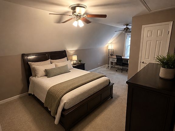 4th image of 5720 Saint Charles Ct #2