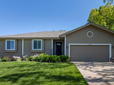 15066 Sherwood Ave, Omaha, NE, 68116