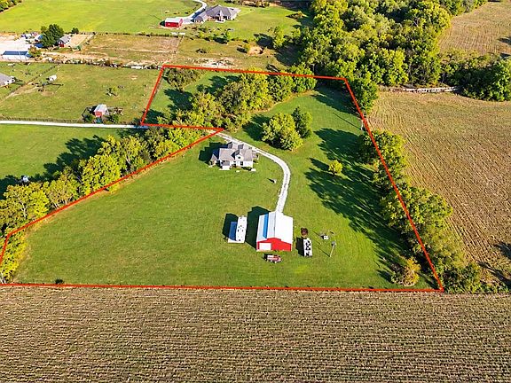 2nd image of 1113 Peterson Rd