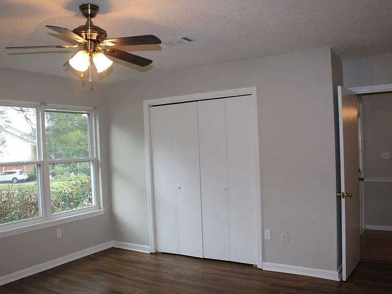 3726 Crest Dr — Photo 19