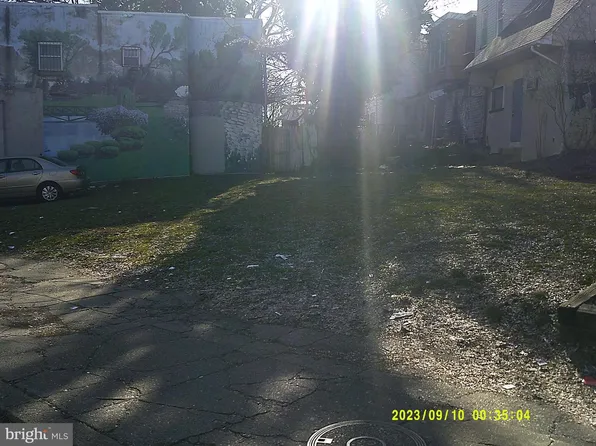 4734 Oxford Ave, Philadelphia, PA 19124