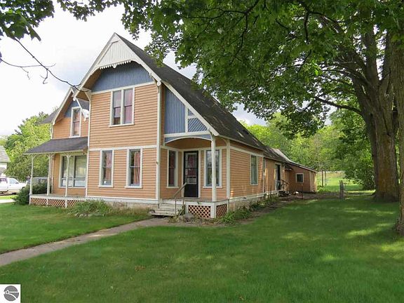 3rd image of 202 N Brownson Ave