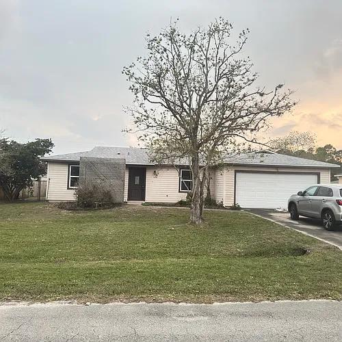 1090 Flintlock Ave SE Photo 1