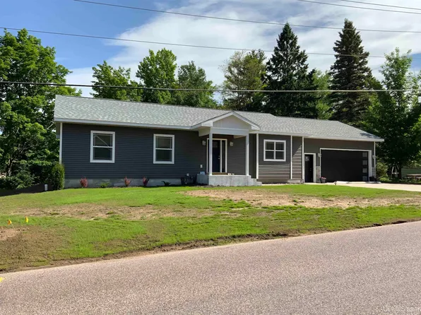 155 Brookton Rd, Marquette, MI 49855