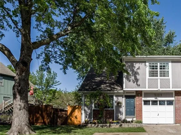 12802 S Arapaho Dr, Olathe, KS 66062